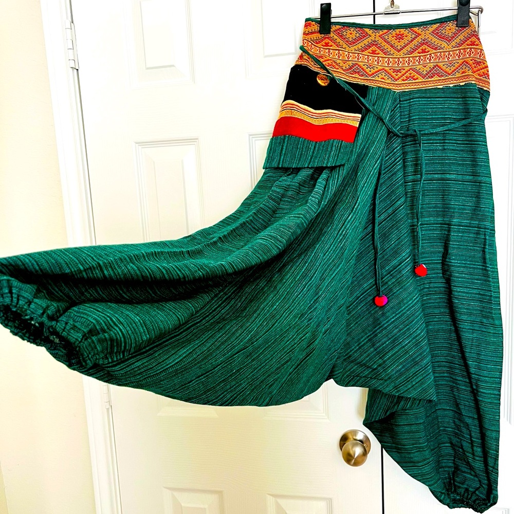 ChiangMai Thailand “Aladdin” style pants (L)